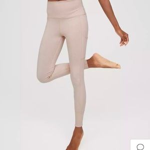 Aerie NWT Offline The hugger legging pockets liquid crystal pink size Small